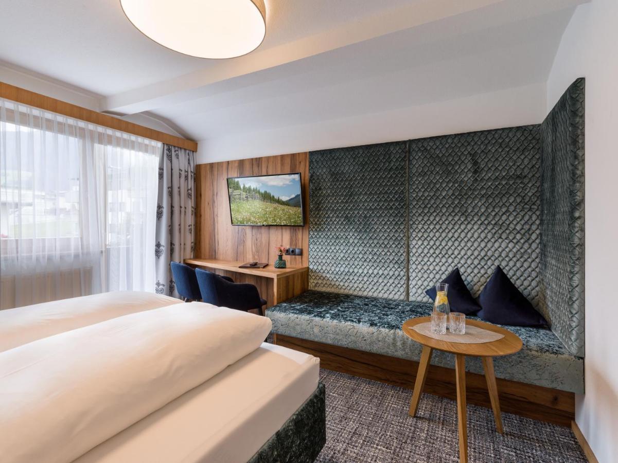 Hotel Landhaus Zillertal Fuegen Ngoại thất bức ảnh